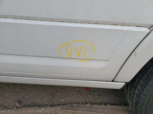 5LMJJ2HT1FEJ04027 - 2015 LINCOLN NAVIGATOR თეთრი ფოტო 13