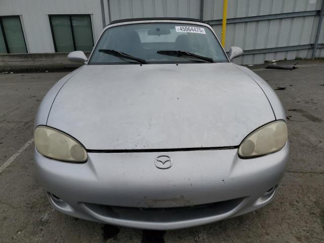 JM1NB353440402453 - 2004 MAZDA MX-5 MIATA BASE SILVER photo 5