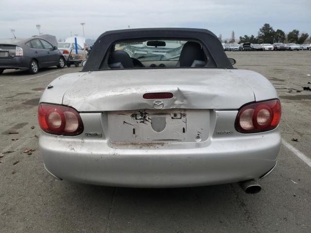 JM1NB353440402453 - 2004 MAZDA MX-5 MIATA BASE SILVER photo 6