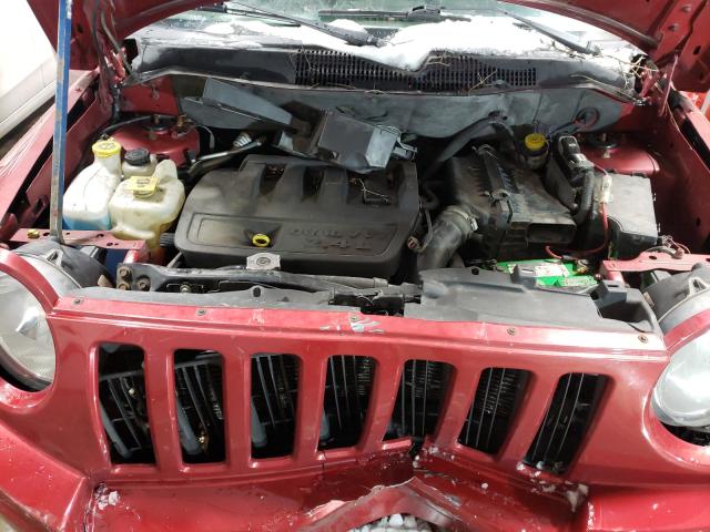1J8FT47W57D256245 - 2007 JEEP COMPASS RED photo 7