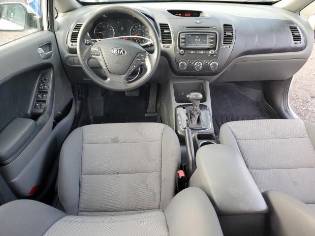 3KPFK4A79JE277665 - 2018 KIA FORTE LX WHITE photo 8