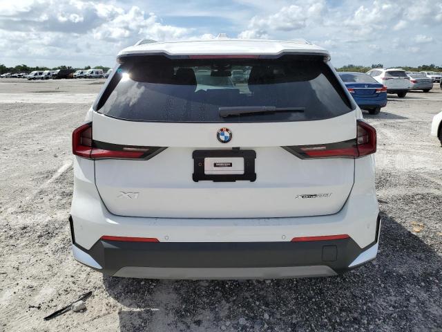 WBX73EF00P5W75194 - 2023 BMW X1 XDRIVE28I WHITE photo 6