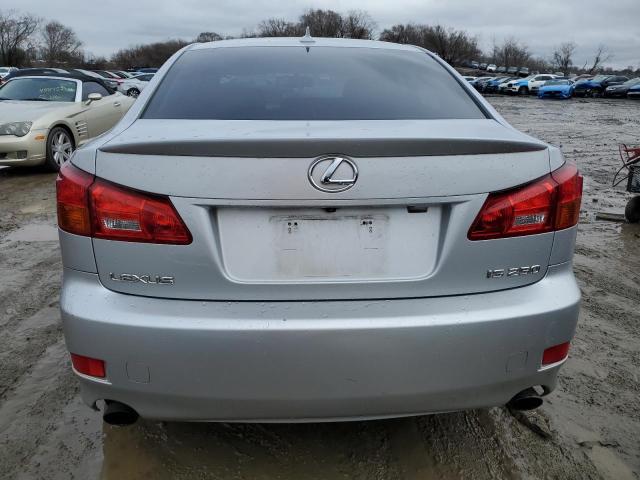 JTHBK262285085637 - 2008 LEXUS IS 250 SILVER photo 6