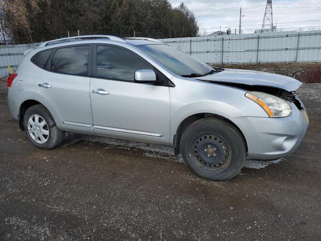 JN8AS5MT3DW004230 - 2013 NISSAN ROGUE S SILVER photo 4