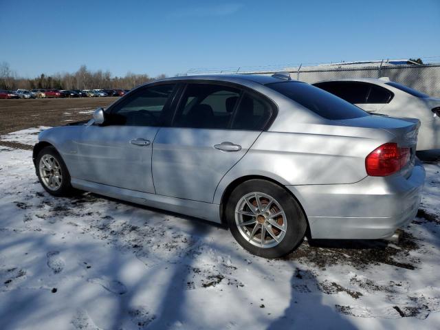 WBAPG7C59AA794774 - 2010 BMW 323 I SILVER photo 2