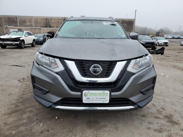 KNMAT2MVXJP510832 - 2018 NISSAN ROGUE S GRAY photo 5