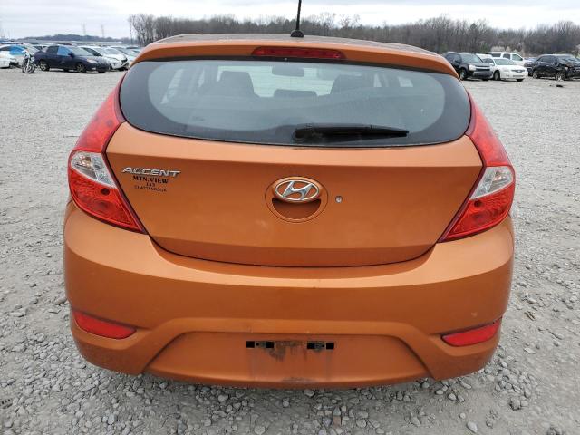 KMHCT5AE8HU327208 - 2017 HYUNDAI ACCENT SE ORANGE photo 6