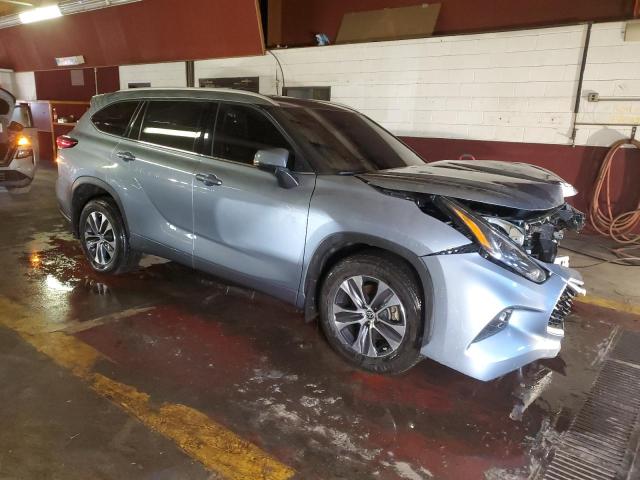 5TDHZRBH5NS230458 - 2022 TOYOTA HIGHLANDER XLE GRAY photo 4