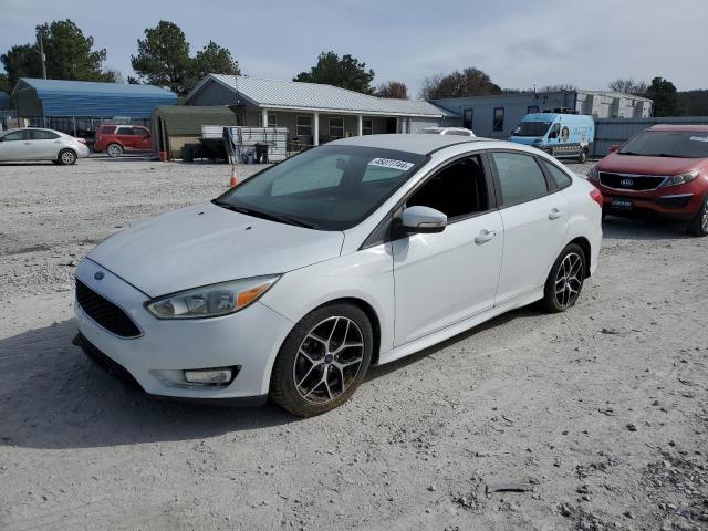 1FADP3F23FL260946 - 2015 FORD FOCUS SE WHITE photo 1