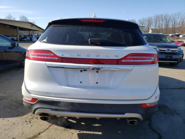 5LMCJ3D95KUL25218 - 2019 LINCOLN MKC RESERVE WHITE photo 6