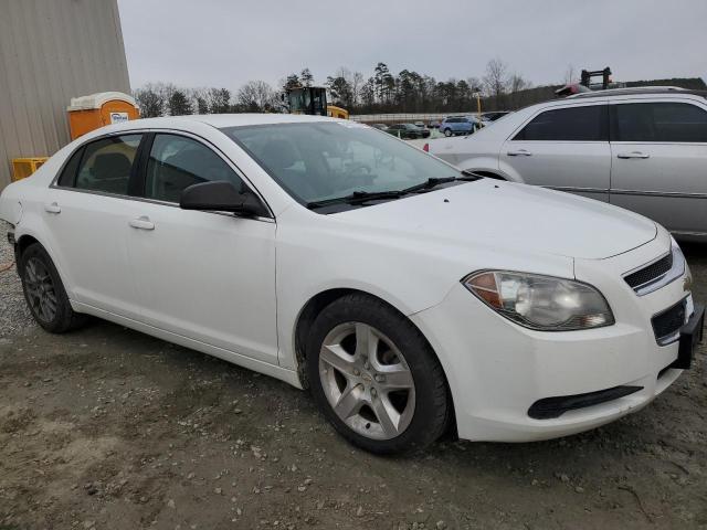 1G1ZB5E18BF220463 - 2011 CHEVROLET MALIBU LS WHITE photo 4