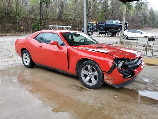 2B3CJ4DV5AH205755 - 2010 DODGE CHALLENGER SE RED photo 4