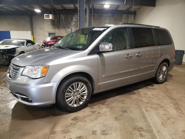 2C4RC1CG3GR247140 - 2016 CHRYSLER TOWN & COU TOURING L SILVER photo 1