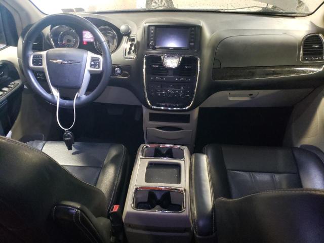 2C4RC1CG3GR247140 - 2016 CHRYSLER TOWN & COU TOURING L SILVER photo 8