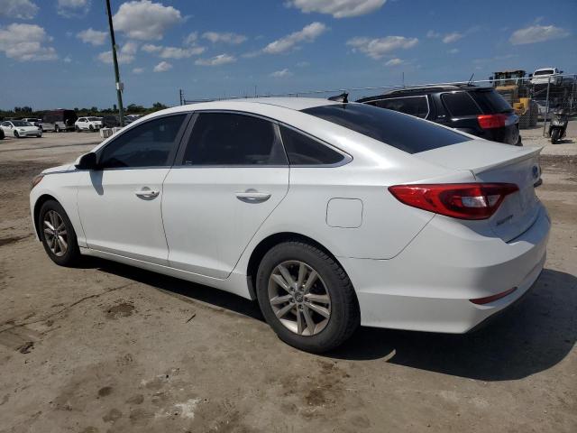 5NPE24AF7GH328054 - 2016 HYUNDAI SONATA SE WHITE photo 2