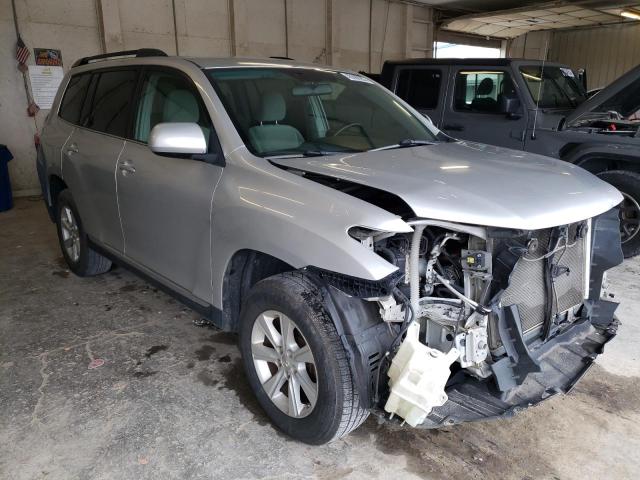 5TDZA3EH9BS008974 - 2011 TOYOTA HIGHLANDER BASE فضي صورة 4
