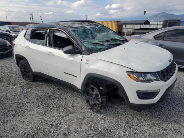 3C4NJDDB3LT150164 - 2020 JEEP COMPASS TRAILHAWK WHITE photo 4