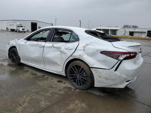 4T1K61AK7PU763645 - 2023 TOYOTA CAMRY XSE WHITE photo 2