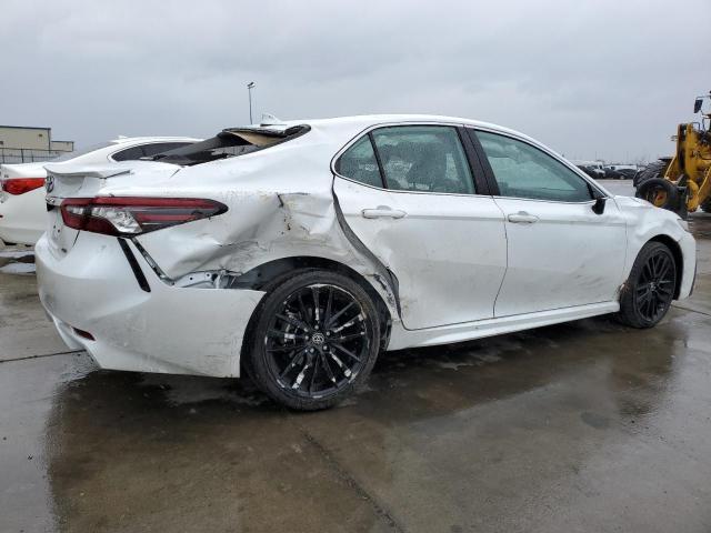 4T1K61AK7PU763645 - 2023 TOYOTA CAMRY XSE WHITE photo 3