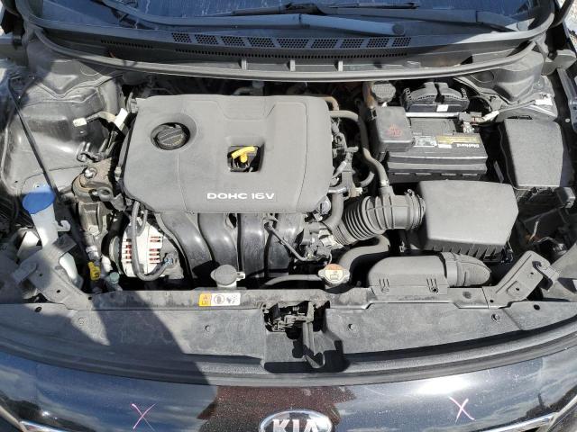 3KPFL4A75JE190844 - 2018 KIA FORTE LX BLACK photo 11