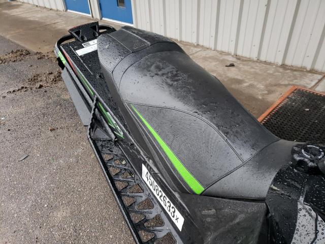 4UF17SNW4HT106267 - 2017 ARCTIC CAT SNOWMOBILE ორფეროვანი ფოტო 6