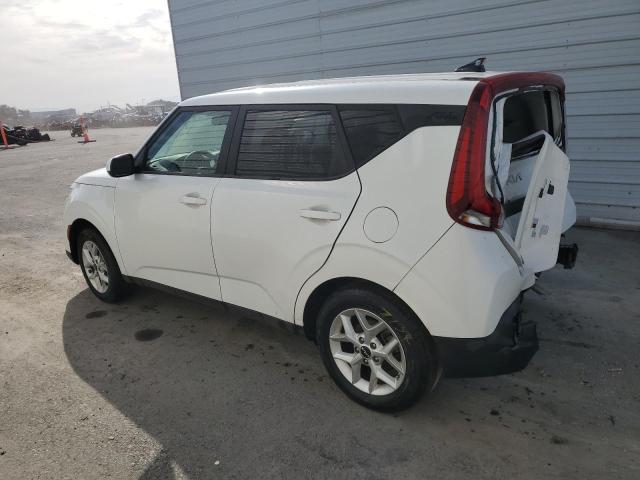 KNDJ23AU6N7159377 - 2022 KIA SOUL LX WHITE photo 2