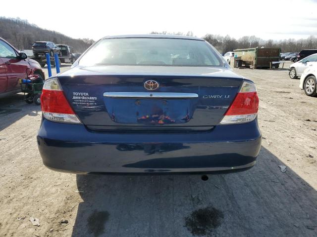 4T1BE30K15U043304 - 2005 TOYOTA CAMRY LE BLUE photo 6