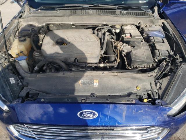 3FA6P0HD0GR186071 - 2016 FORD FUSION SE BLUE photo 11