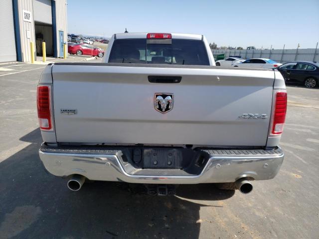 1C6RR7JT4JS140564 - 2018 RAM 1500 LARAMIE SILVER photo 6