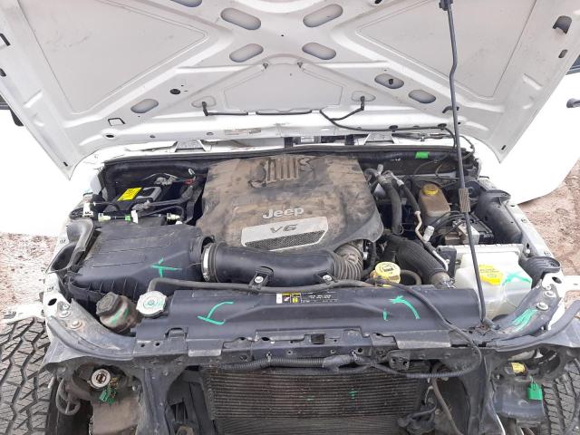 1C4BJWDG3JL908068 - 2018 JEEP WRANGLER U SPORT თეთრი ფოტო 11