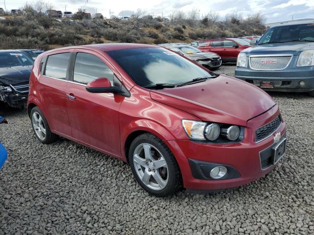 1G1JE6SB3E4129284 - 2014 CHEVROLET SONIC LTZ RED photo 4