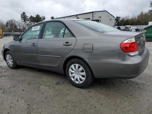 4T1BE32K05U563538 - 2005 TOYOTA CAMRY LE GRAY photo 2