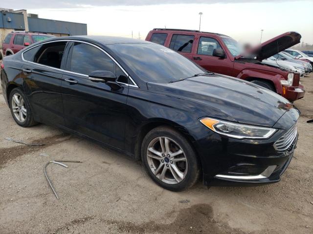 3FA6P0HD2JR144623 - 2018 FORD FUSION SE BLACK photo 4