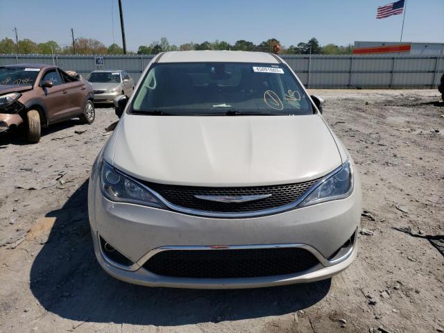 2C4RC1BG9HR796148 - 2017 CHRYSLER PACIFICA TOURING L WHITE photo 5