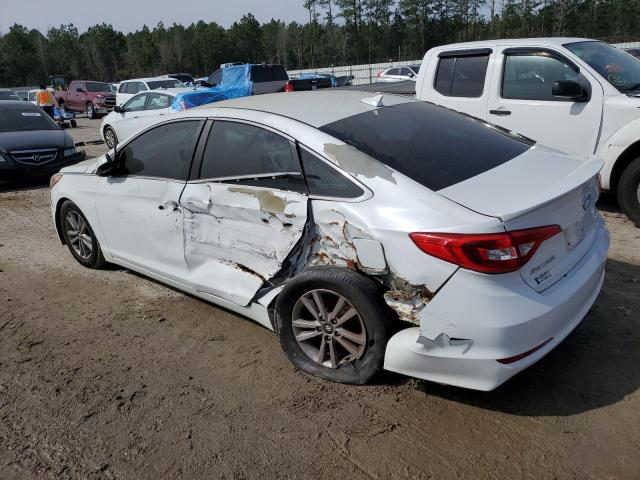 5NPE24AF0FH152253 - 2015 HYUNDAI SONATA SE WHITE photo 2