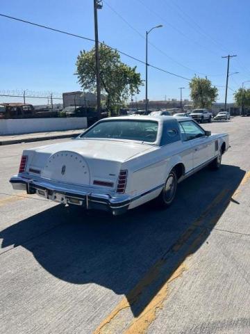 8Y89A934032 - 1978 LINCOLN MARK V WHITE photo 4