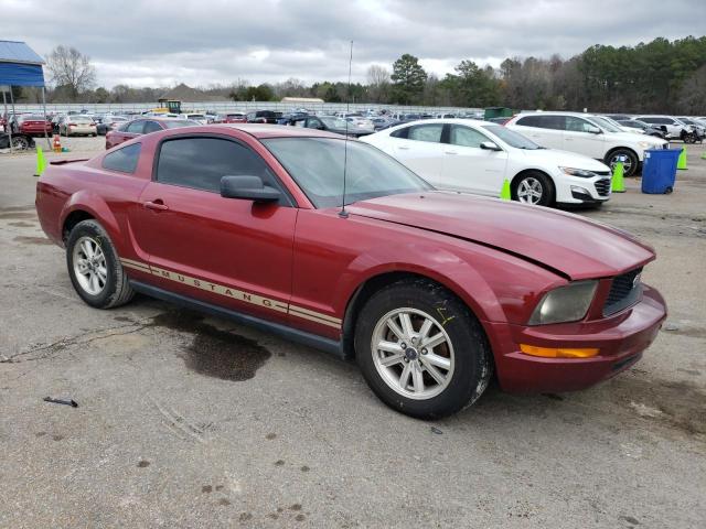 1ZVFT80N375259197 - 2007 FORD MUSTANG RED photo 4