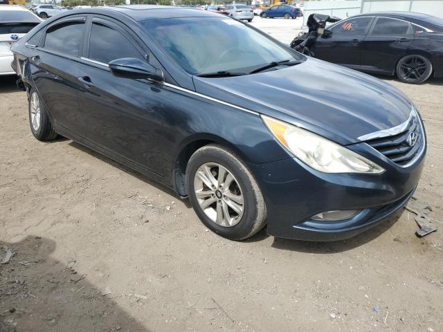 5NPEB4AC7DH649545 - 2013 HYUNDAI SONATA GLS BLUE photo 4