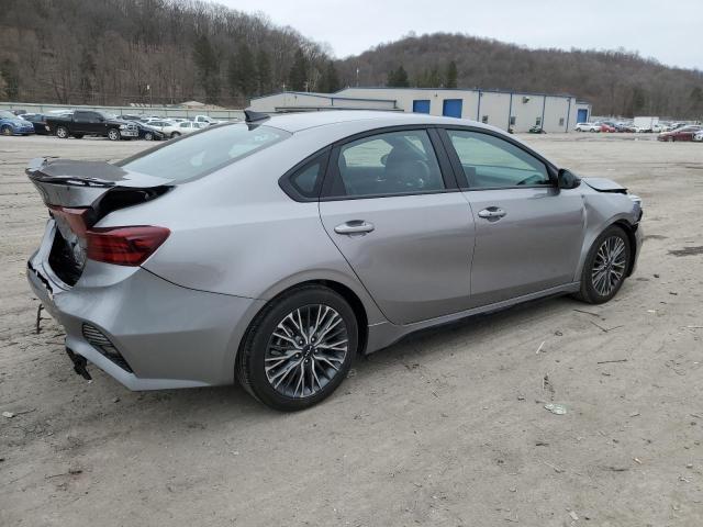 3KPF54AD0PE530118 - 2023 KIA FORTE GT LINE SILVER photo 3