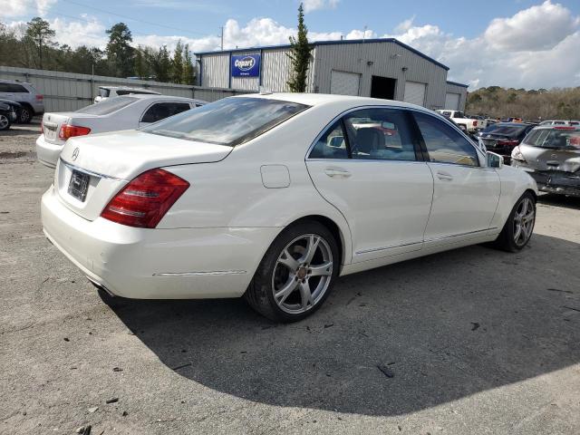 WDDNG7DB7DA529537 - 2013 MERCEDES-BENZ S 550 WHITE photo 3