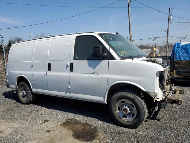 1GTW7AF79M1302502 - 2021 GMC SAVANA G2500 WHITE photo 4