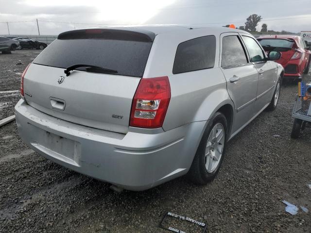 2D4FV47V56H412765 - 2006 DODGE MAGNUM SXT SILVER photo 3