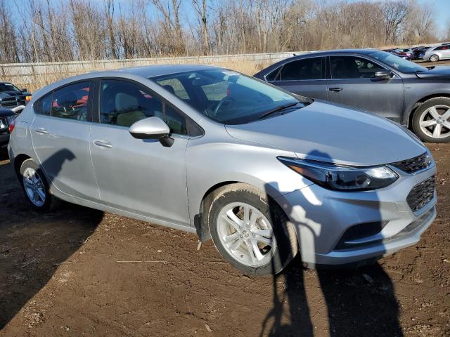 3G1BE6SM2HS555462 - 2017 CHEVROLET CRUZE LT SILVER photo 4