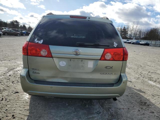 5TDYK4CC2AS311342 - 2010 TOYOTA SIENNA XLE GREEN photo 6