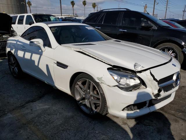 WDDPK4HA5EF075252 - 2014 MERCEDES-BENZ SLK 250 WHITE photo 4