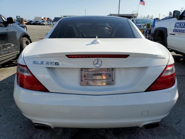 WDDPK4HA5EF075252 - 2014 MERCEDES-BENZ SLK 250 WHITE photo 6