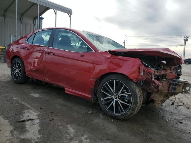 4T1G11AK1RU216488 - 2024 TOYOTA CAMRY SE NIGHT SHADE RED photo 4