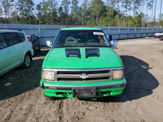 1GNDT13WXV2229318 - 1997 CHEVROLET BLAZER GREEN photo 5