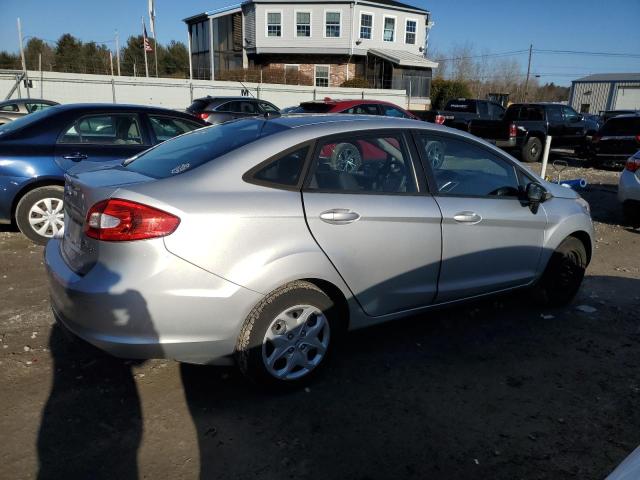 3FADP4BJ2DM117520 - 2013 FORD FIESTA SE SILVER photo 3