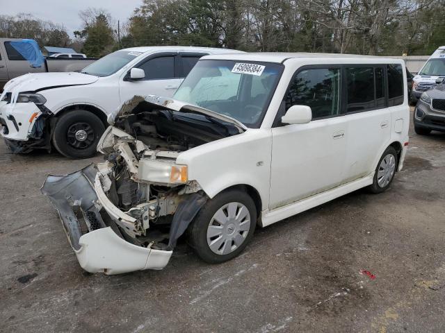 JTLKT324364088517 - 2006 TOYOTA SCION XB WHITE photo 1